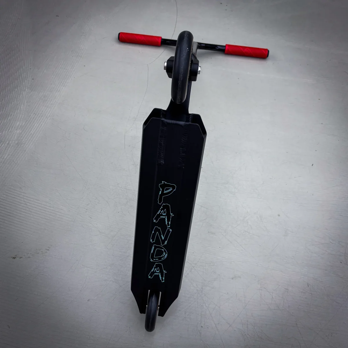 Striker Panda Custom Build - Svart/Röd - Bild 7